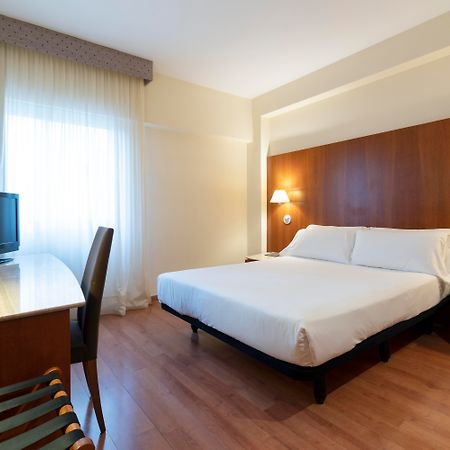 Berenguer IV Hotel Tortosa Exterior photo