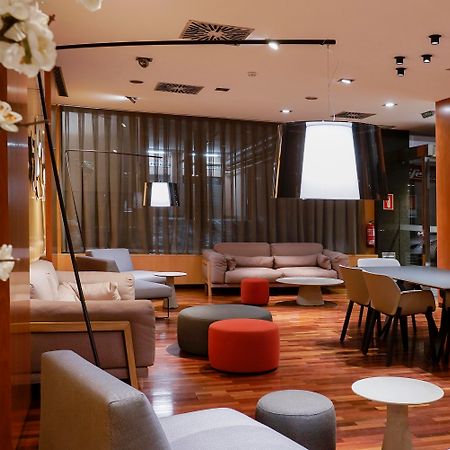 Berenguer IV Hotel Tortosa Exterior photo
