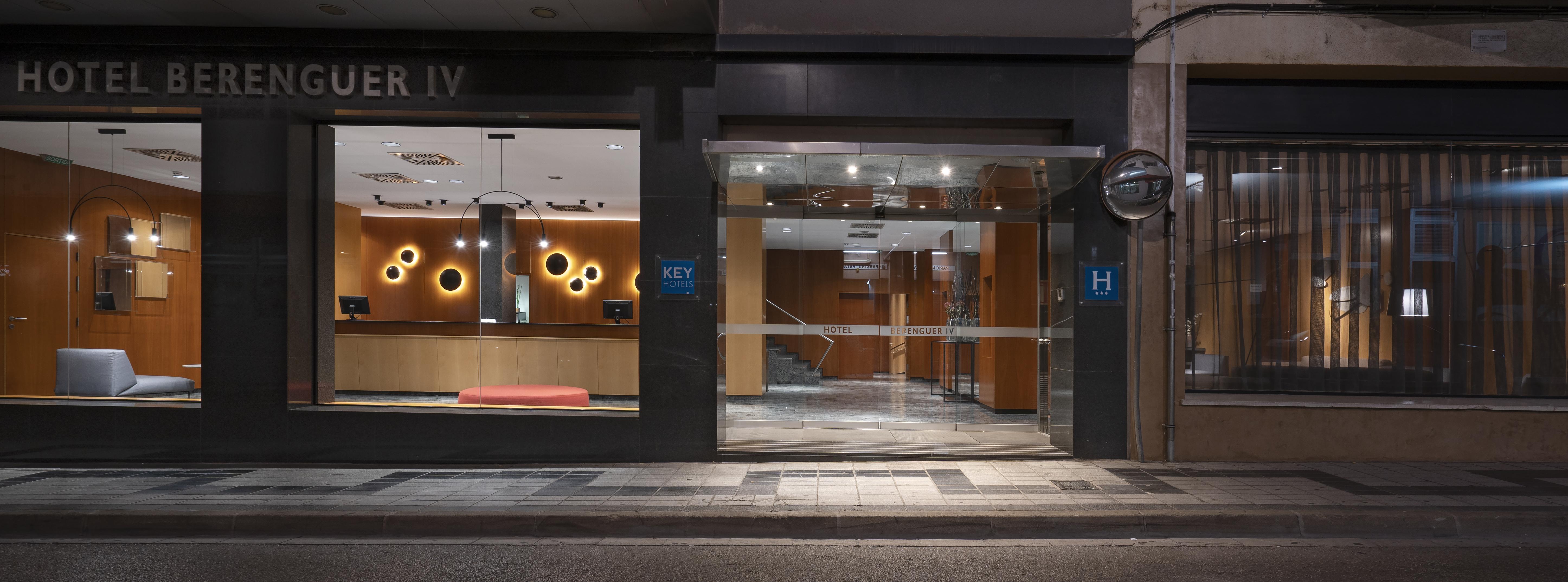 Berenguer IV Hotel Tortosa Exterior photo