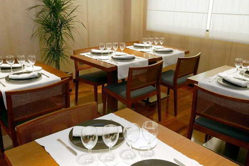 Berenguer IV Hotel Tortosa Restaurant photo